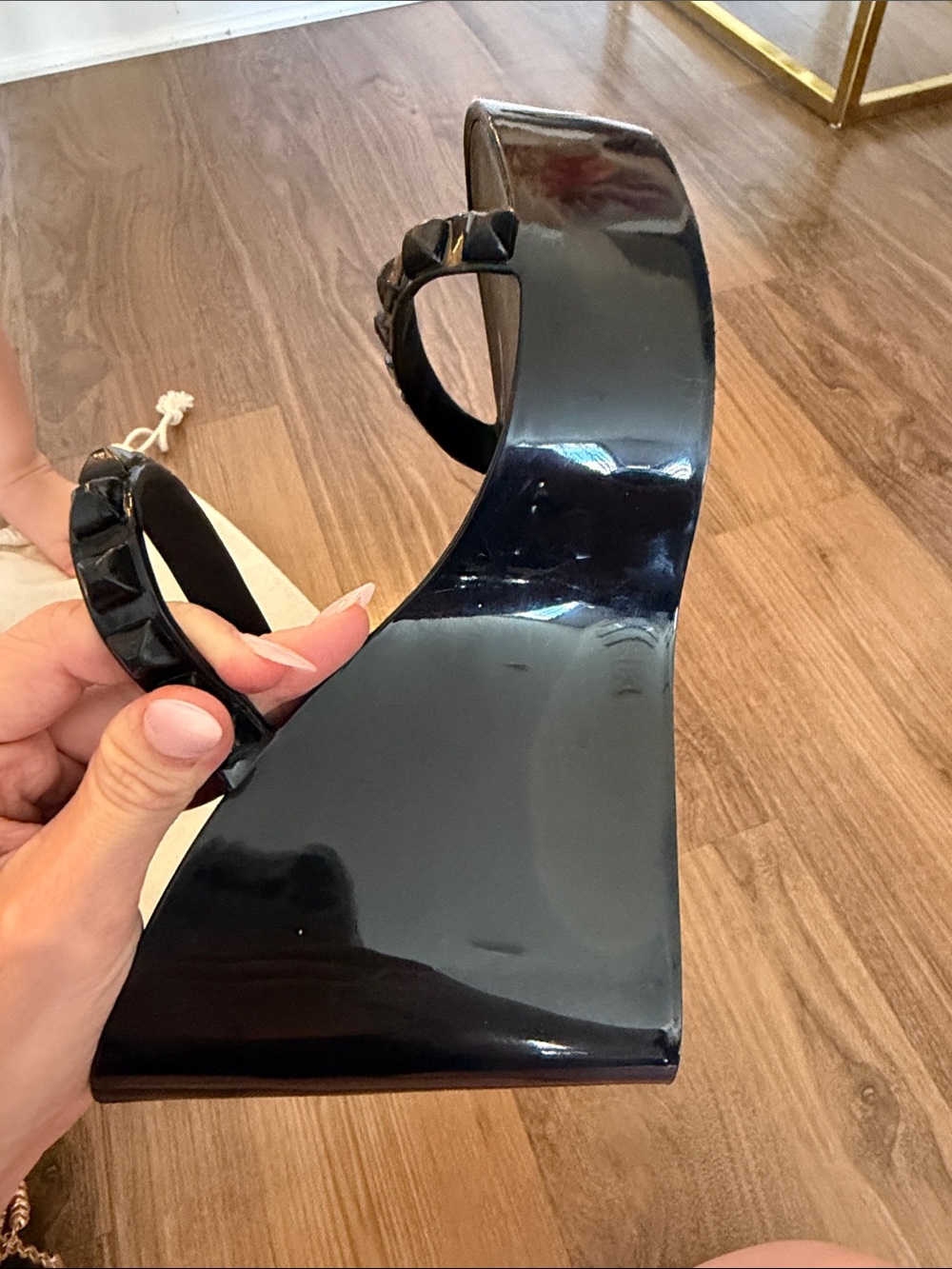 Carmen Sol Black Patent Wedge Sandals - Picture 4 of 5